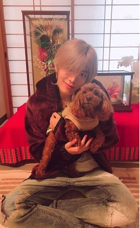 y/n is that type of girlfriend who will carry camera everywhere and secretly likes to take pics of her boyfriend yuta and save it for memories— a long thread   #NCT   #NCT127   #YUTA