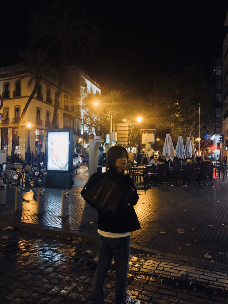y/n is that type of girlfriend who will carry camera everywhere and secretly likes to take pics of her boyfriend yuta and save it for memories— a long thread   #NCT   #NCT127   #YUTA