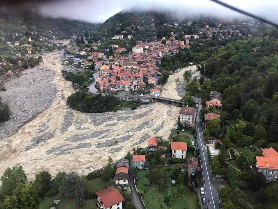 sdis_06's tweet photo. En direct du Dragon 06 reconnaissance du secteur de la Vésubie.
📸 Dragon 06 https://t.co/j1vfE3Rd7r