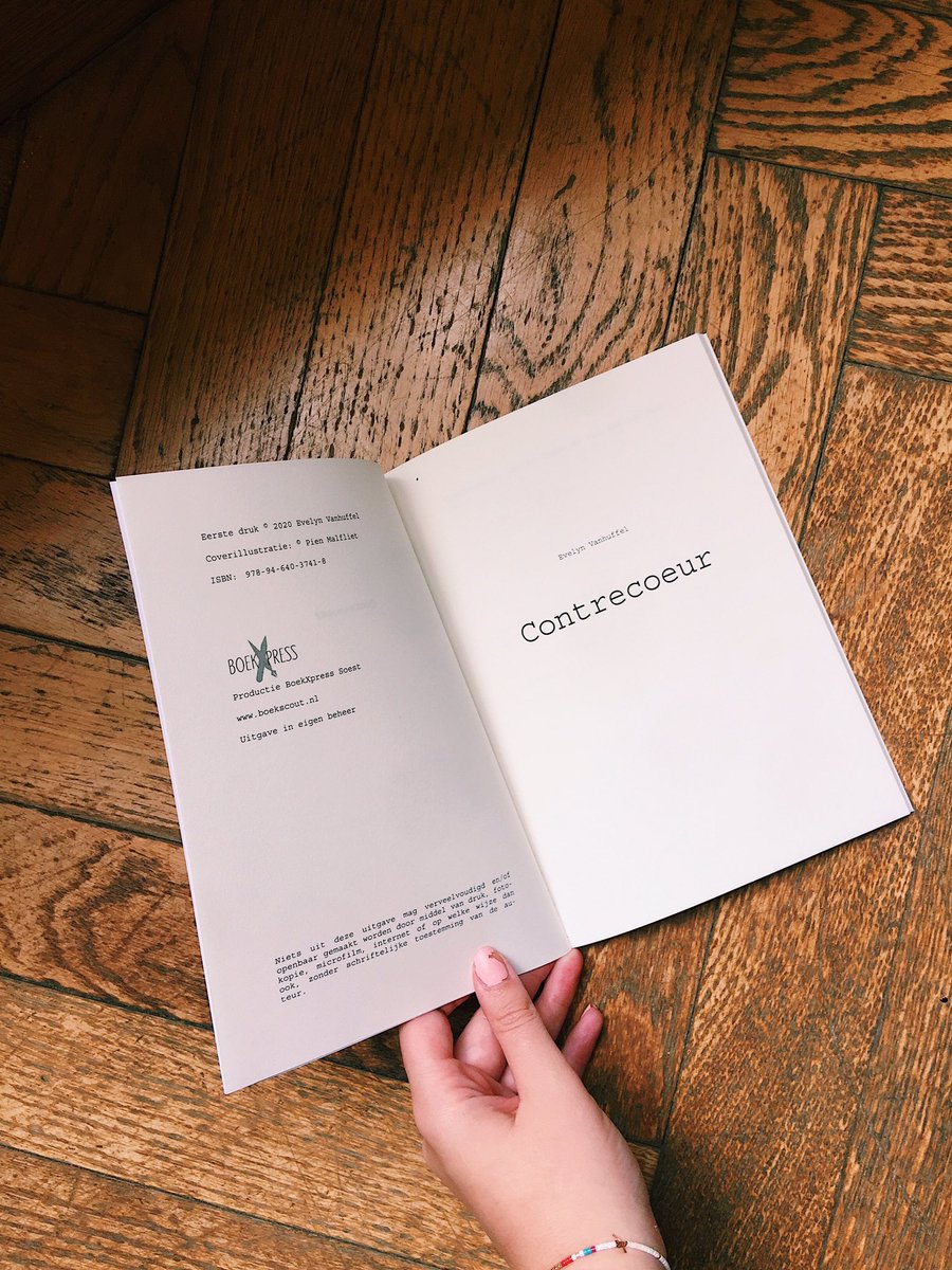evelynvanh's tweet photo. Het is zo ver. ✨ van “misschien doe ik er ooit wel iets mee...” tot CONTRECOEUR. Ik heb een dichtbundel uitgebracht. Alle info op insta: e.vh_contrecoeur of stuur me gerust een dm! Liefs ❤️ https://t.co/VD2hE2qBSZ