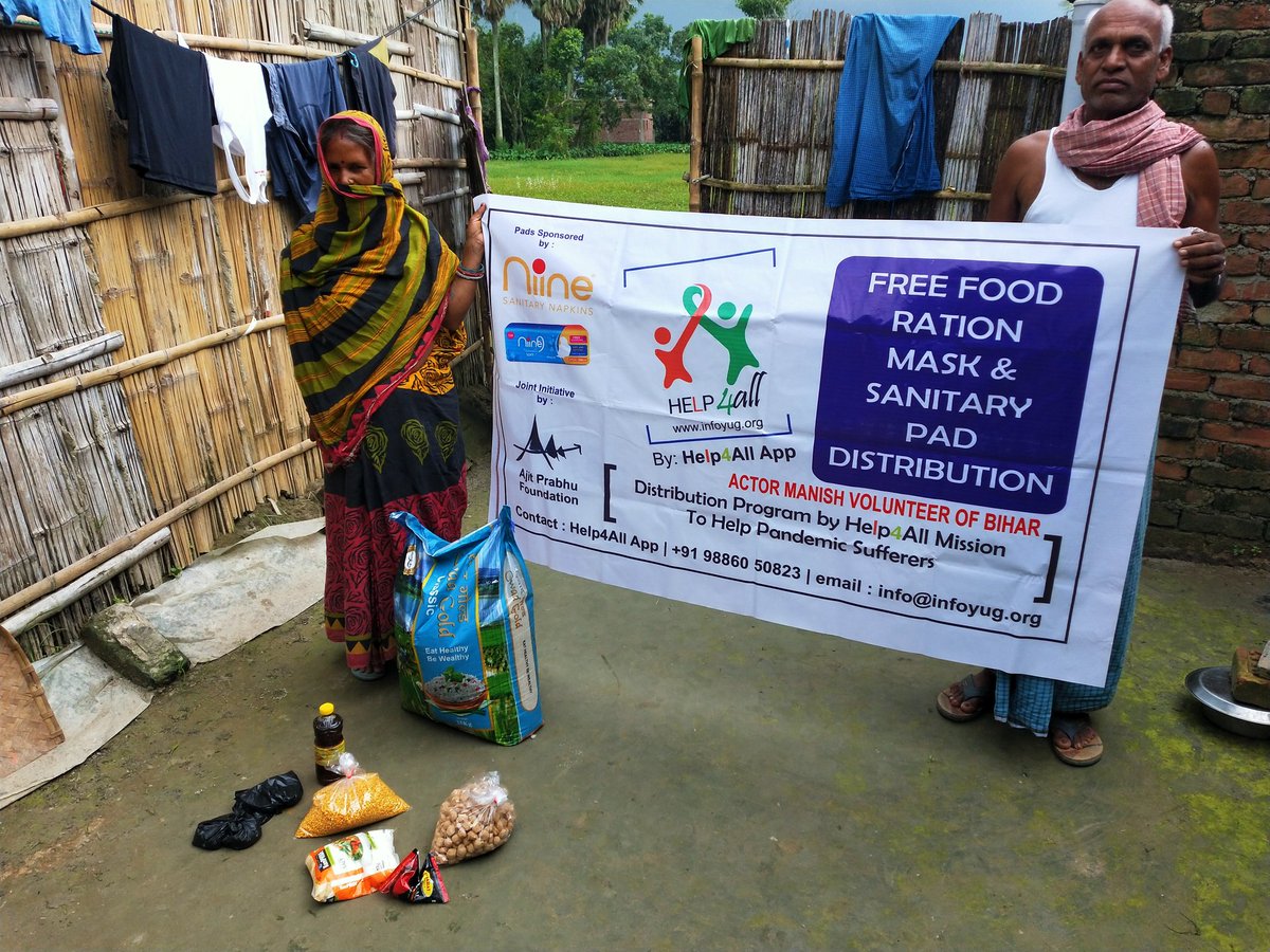 Manishactor2's tweet image. Ye pariwar flood se paresan tha bahot waqt se government ki koi madad nahi mili phir enhone @Help4All4 se ummid ki to 24 hour ke under enko ak month ka ration provide kiya gya team ke dwara  es उम्र में इस बुज़ुर्ग को परिवार चलाने के लिए मजदूरी करने का nobat aa gya hai #help4all