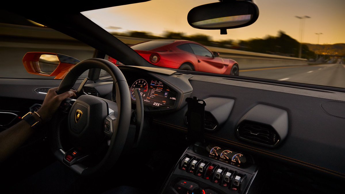 Wkurza mnie ten rok. A takie miałem fajne plany podróży Przynajmniej mogę cieszyć się wspomnieniami. Np. epickiego wyjazdu do Norwegii. Ferrari F12, Lamborghini Huracan i McLaren 570s. Każdy inny i każdy zapadający w pamięć🔥😎🤩
#ferrarif12 #lamborghinihuracan #mclaren570s https://t.co/oMEnsCwuhv