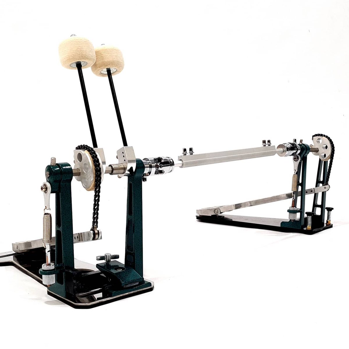 libertydrums's tweet photo. The double that makes perfect sense. #VectorD1 #doublepedal
#moderndrummermagazine
Available through #libertydrums https://t.co/438wplgS2K