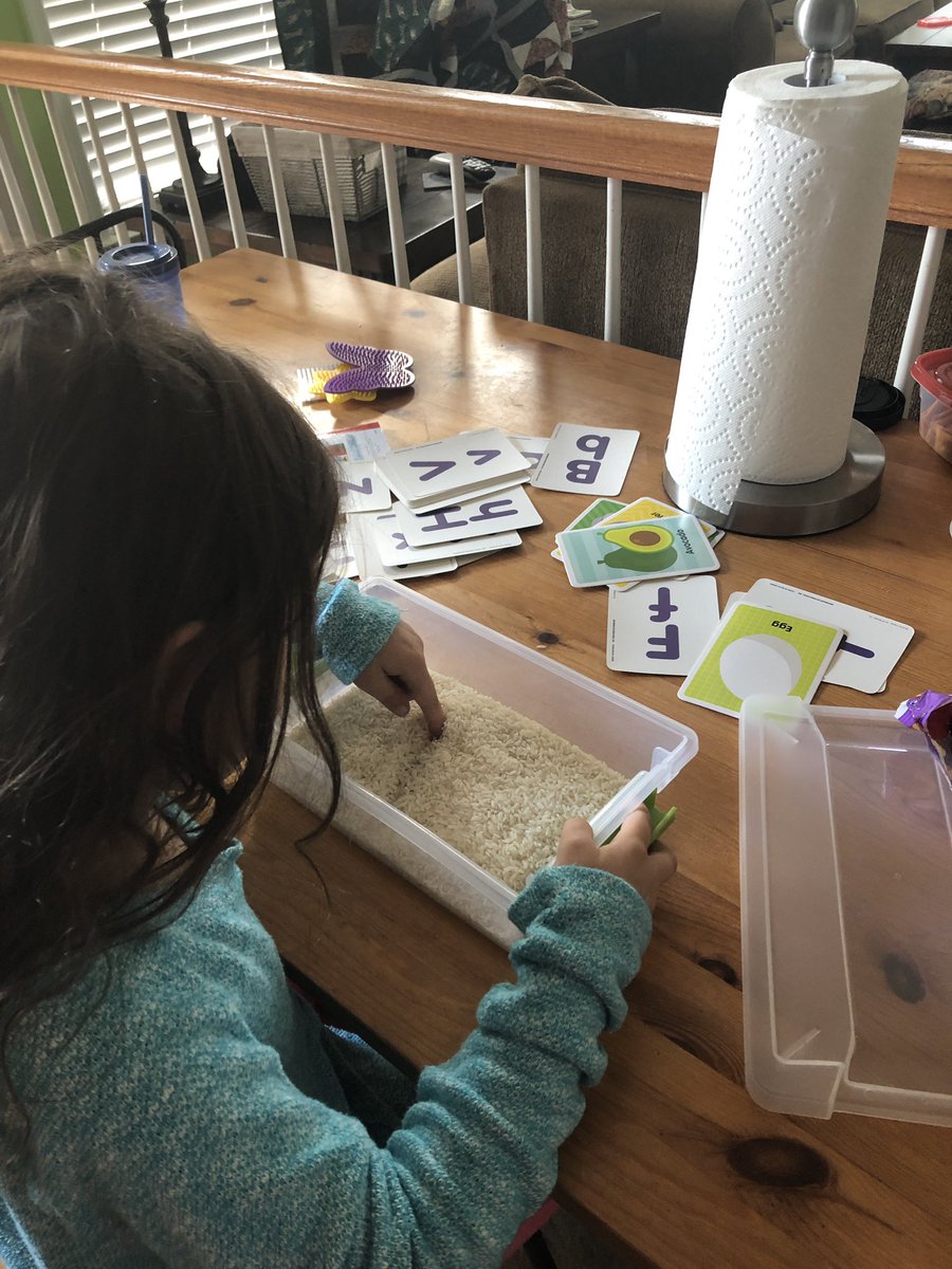 mrspotterteach's tweet photo. My 5 year old has an almost 3 hr break during the day, and 1 hr of that time I’m trying to live teach. 2 trips to @DollarTree this week means lots of #busyboxes coming up. Here are 2... draw letters in rice and make shapes with play-doh. https://t.co/TSA4EfghRy