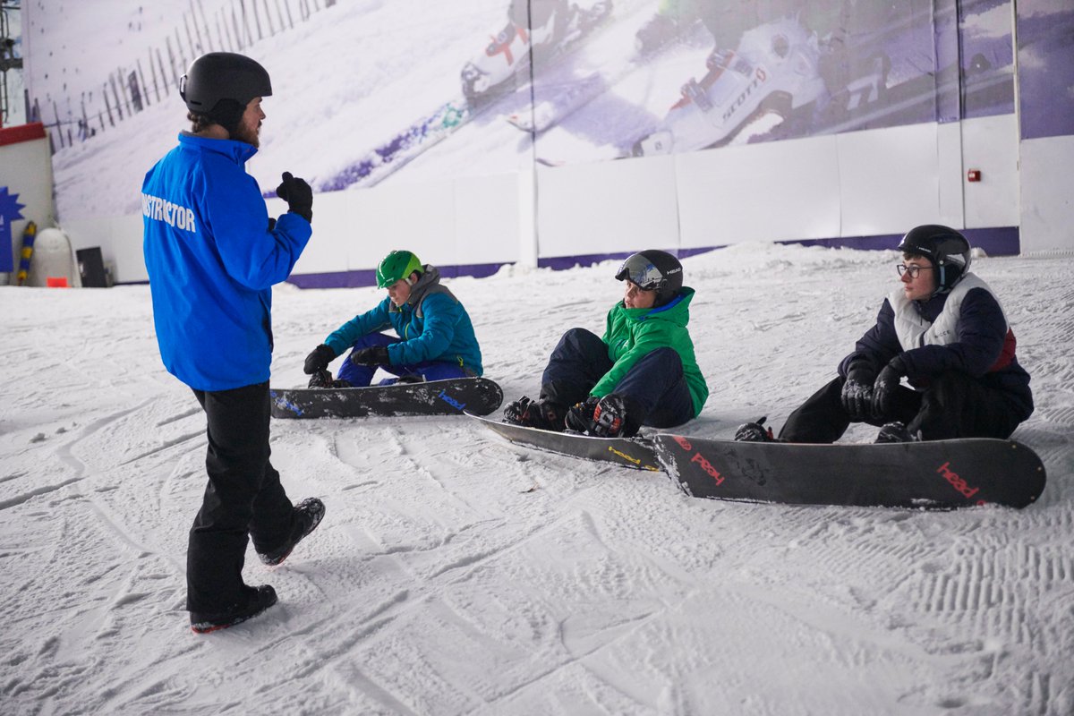 Learn to snowboard with your family &amp; friends from just £49 🏂Private Lessons available for 11 years + ❄️

Hurry! This price is valid on all lessons up to 1st November, and availability is limited. 
#learnanewskill #practicemakesperfect  

1 person is £59 ph, 2-3 people £49 ppph