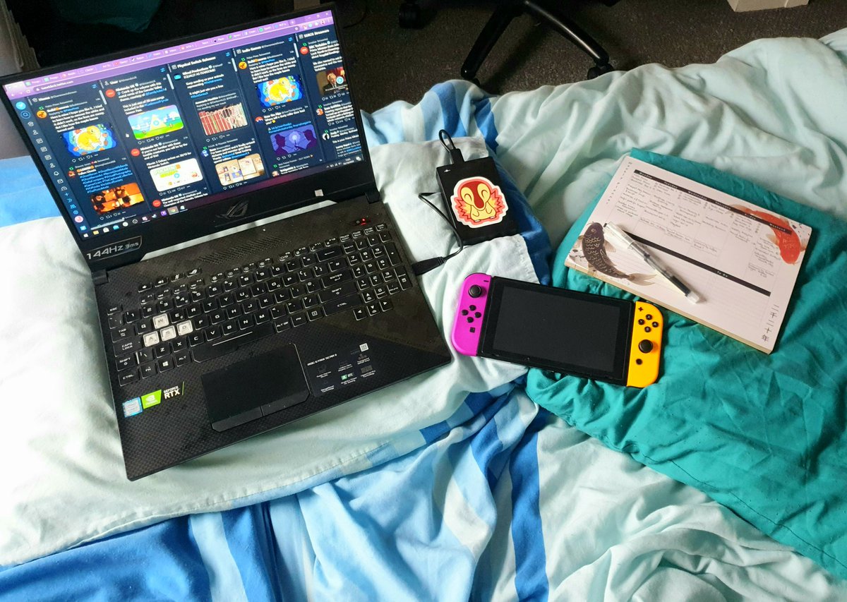 SherenneJohnson's tweet image. It may be the weekend but my brain seems to always have &quot;just one more thing&quot; to do since becoming a Community Manager 😅

#GameDevGoals