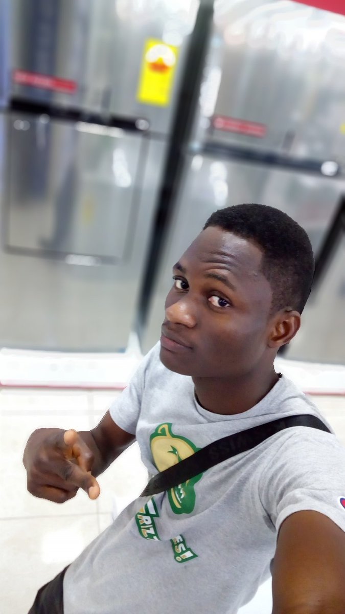 EricsonGh1's tweet photo. Lemme also do some... dis wat happen wen u don't hv anybody to post u  #BoyfriendDay https://t.co/W5QhrXjC7G