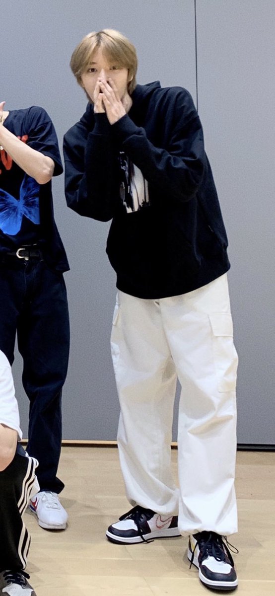 คิดมาตลอดว่าชอบผช.แต่งตัวแบบนี้ วันนี้รู้แล้วว่าเราแค่ชอบซองชาน