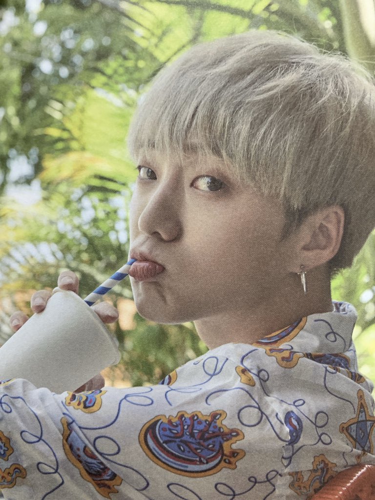 Seungyoon and Straws          A thread #Seungyoon  #강승윤  #WINNER  #위너