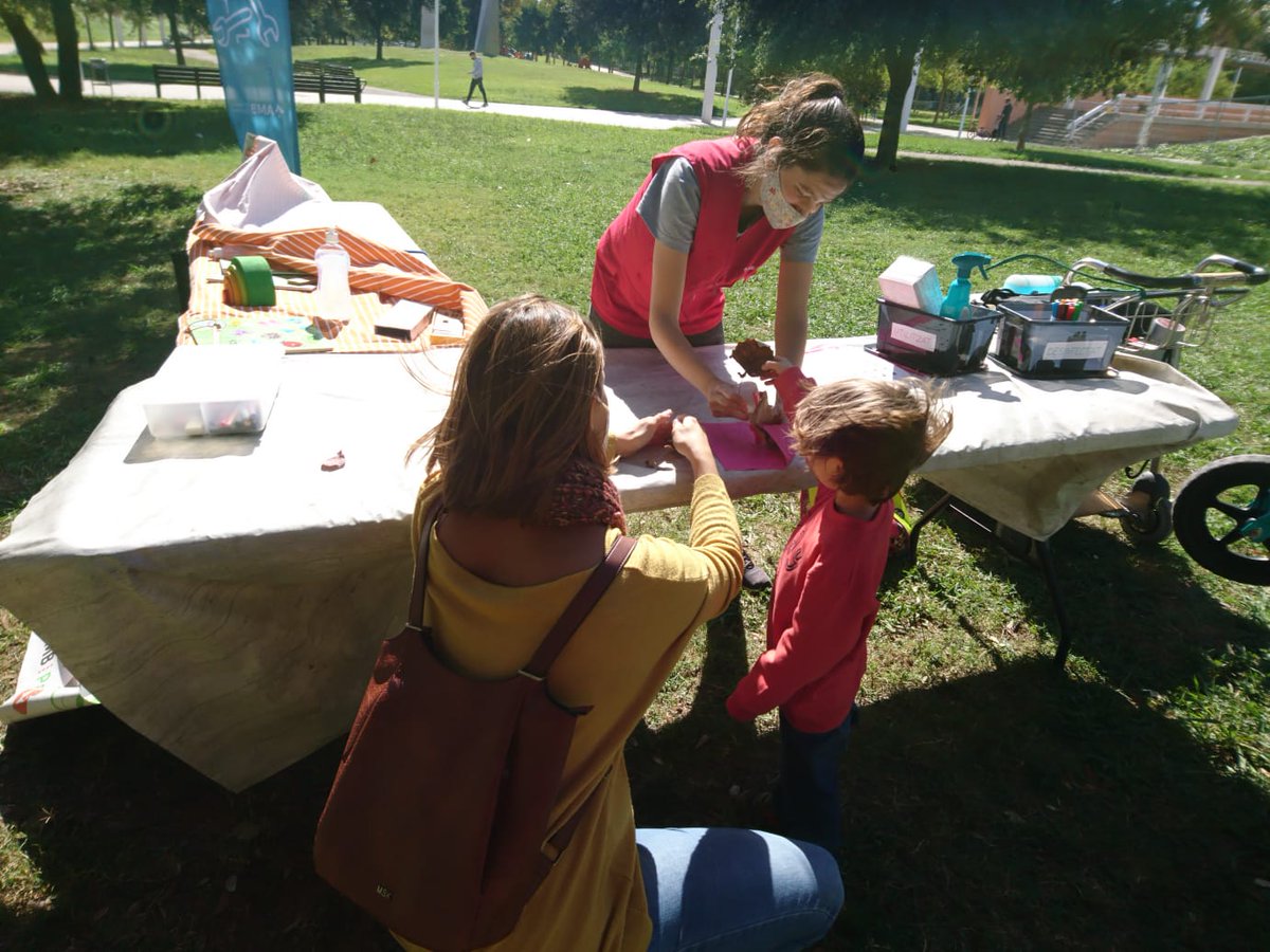 Avui a <a href="/JUGInfanta/">Jugatecambiental parc del Canal de la Infanta</a> estem fent Land-art... quina serà la vostra obra efímera del dia?

Us esperem !

<a href="/JUGInfanta/">Jugatecambiental parc del Canal de la Infanta</a> @Fundesplai_ea <a href="/JugatecaAMB/">Jugatecambiental AMB</a> @QFerACornella