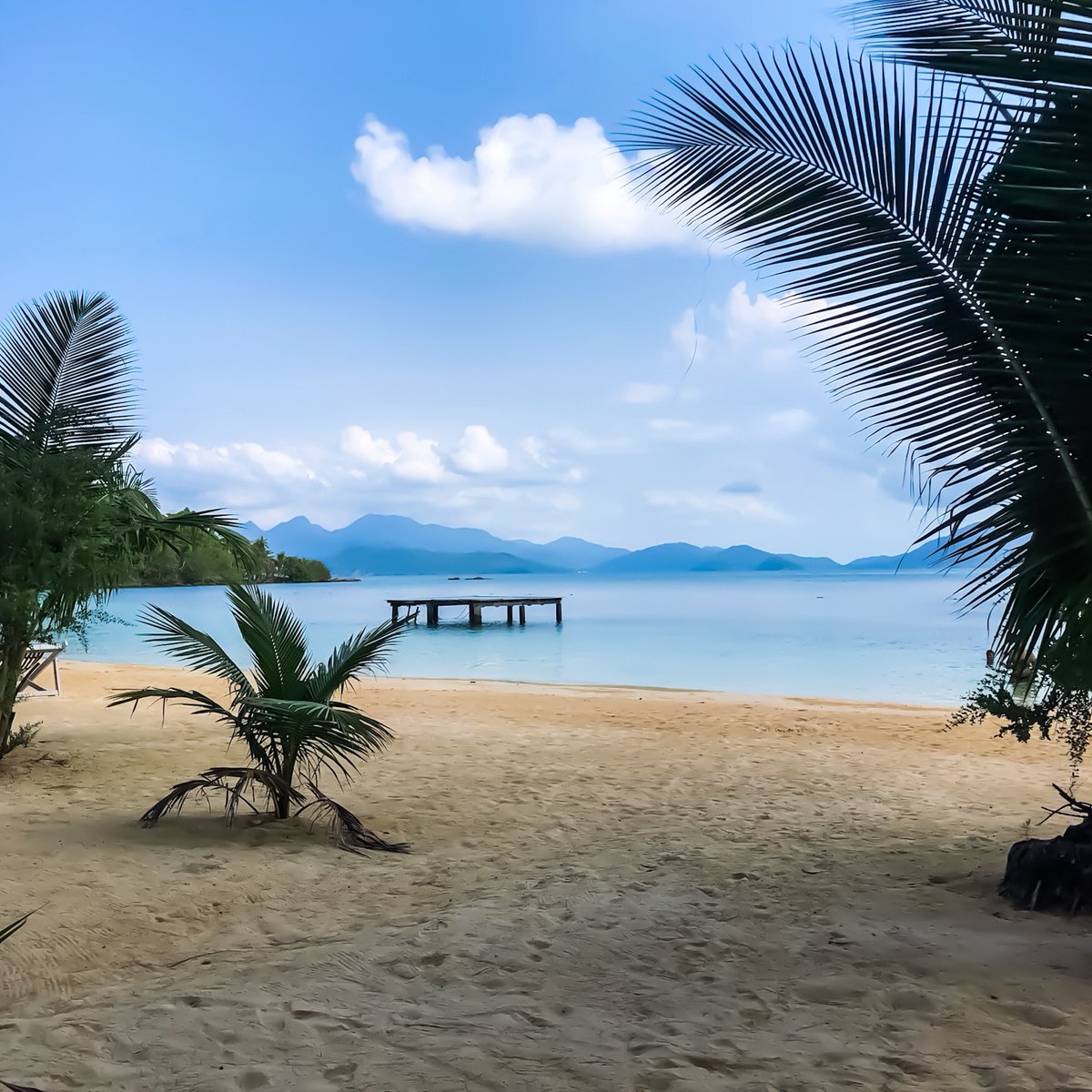 sea_viewresort's tweet photo. Koh Mak unbelievable island.🇹🇭🌈🥰
#seaview #kohmak #kohchang #resort https://t.co/m7z2BfB6We