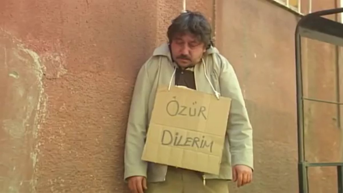 Derbide o pası vermediği için Diego Perotti ile anlaşıldığını duyan Deniz Türüç ;