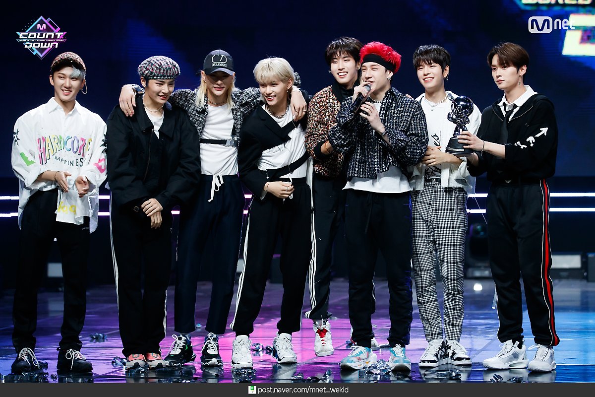 fuckyourselfomo's tweet photo. #NationalBoyfriendDay 
the best guys in the world

Чан если ты это читаешь то айм соу сорри вери велл и всё в жопу бом бом бом https://t.co/4BTn59F07C