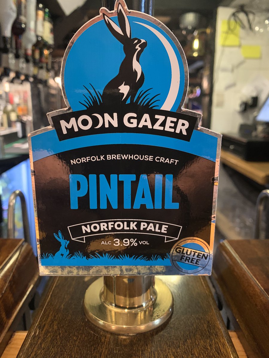 shadingfieldfox's tweet photo. 4 more beers available for this weekend 🍺🦊 https://t.co/ruk4UXriL1