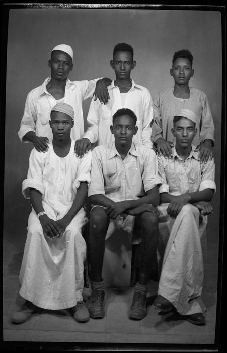 The studio photography of Rashid Mahdi, who owned Studio Mahdi in Khartoum, Sudan.Most of the images were taken sometime between 1940 and the 1970s. (Thread) http://www.elnour.org/rashid-mahdi/ 
