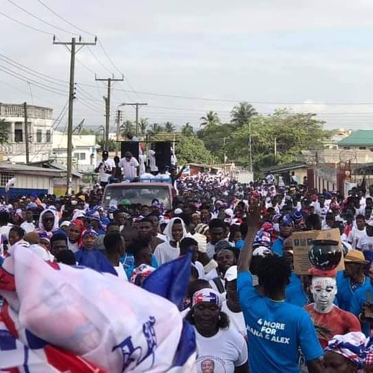 Thegenerals11's tweet photo. Pictures of the ongoing Victory walk
#BoyfriendDay 
#NSMQQuarterfinals
#HolyChild 
#Partey https://t.co/5avQn1G7Ls