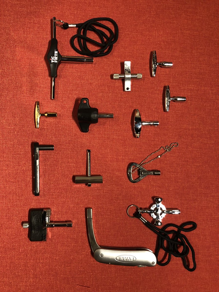 feritodman's tweet image. Damn! 

I could only find 13 of them. Where are my 33 other drum-keys ? 😂 

#drummerproblems #drumkey #whereismydrumkey #drumkeycollection #feritodman #drummerslife #drums