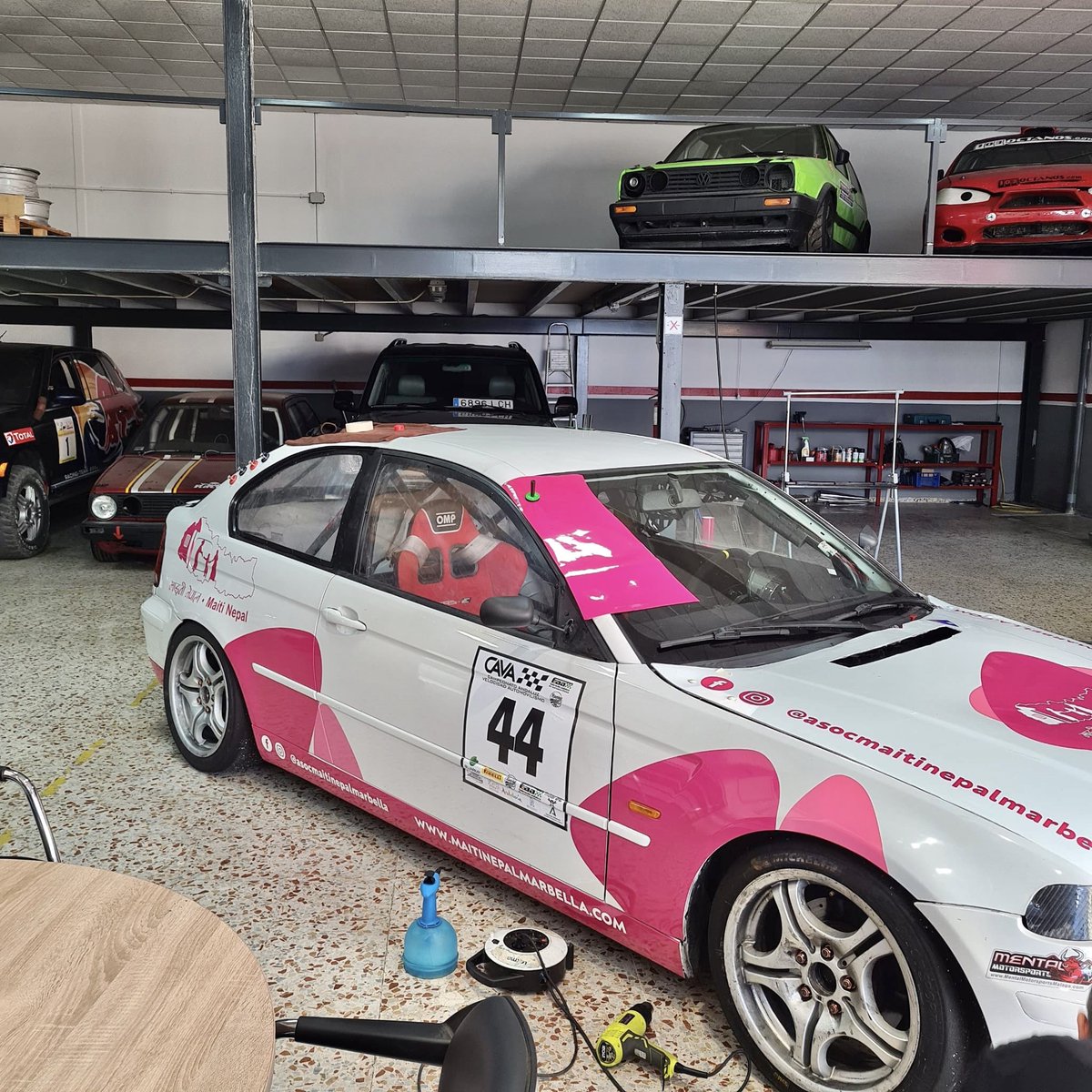 MarbellaRacing's tweet photo. Buena suerte a nuestros compañeros del equipo MRDC BMW Compact Cup Car compitiendo en el Circuito Ascari en las carreras 3 + 4 del Campeonato de Andalucía de Turismos este fin de semana. Conductor Hans Peter Dalen y apoyo de carrera John Jones y Stephen Berndtson. https://t.co/sbfurTwZg1