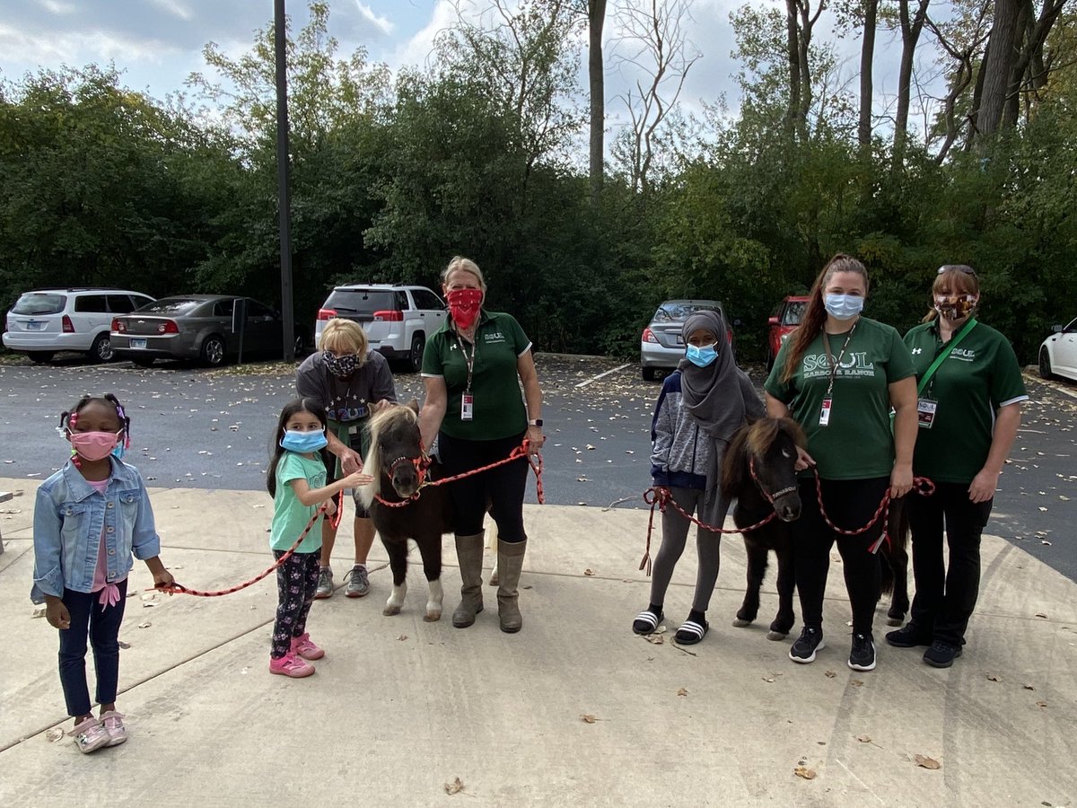 soulharborranch's tweet photo. The SOUL Harbour Ranch team including mini therapy horses Faith & Turnabout shared kindness, love, respect, inclusion & diversity through the Just Say Whoa to Bullying program. Love and hugs to our friend Amos the Wonder Horse ♥️ #WHOA #WeHelpOneAnother @AmosWonderHorse https://t.co/WjPOM7s6nR
