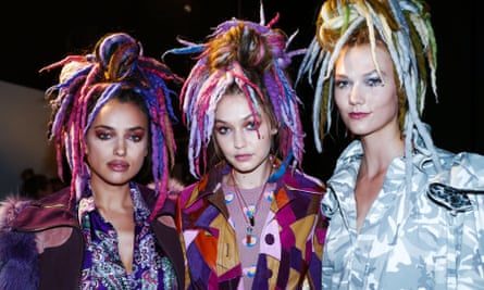 In 2016 Gigi walked in a runway show for Marc Jacobs with her sister Bella and Kendall Jenner. All models had dreadlocks it their hair, it was mainly white models.