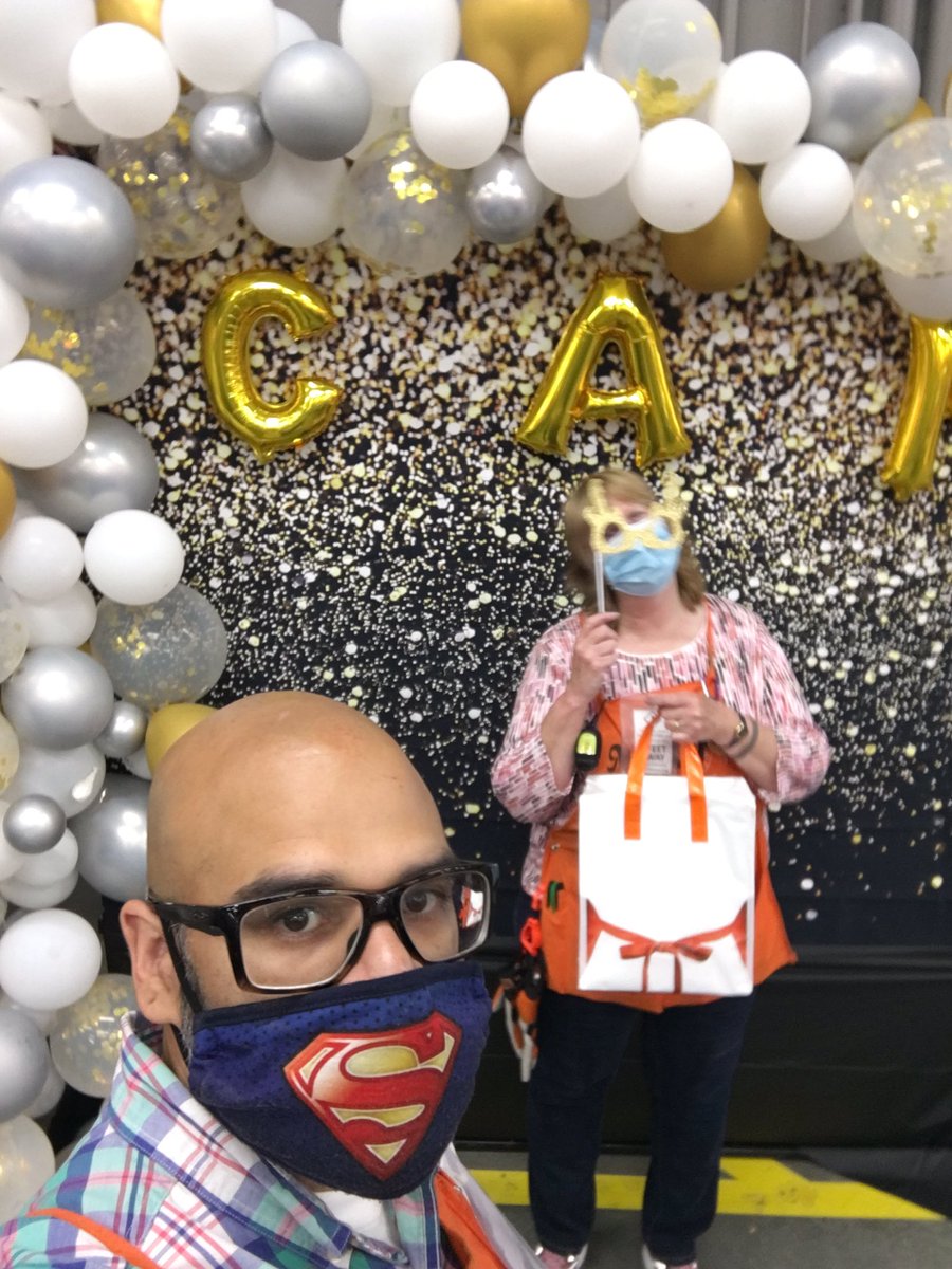 CalderObed's tweet photo. Thank you Linda, Paula and Mary. The first week of CAM and the cashiers feel the Appreciation. @dor7ioan @EdwardFynn09 @giantsmonkey https://t.co/3sOgrCAopt