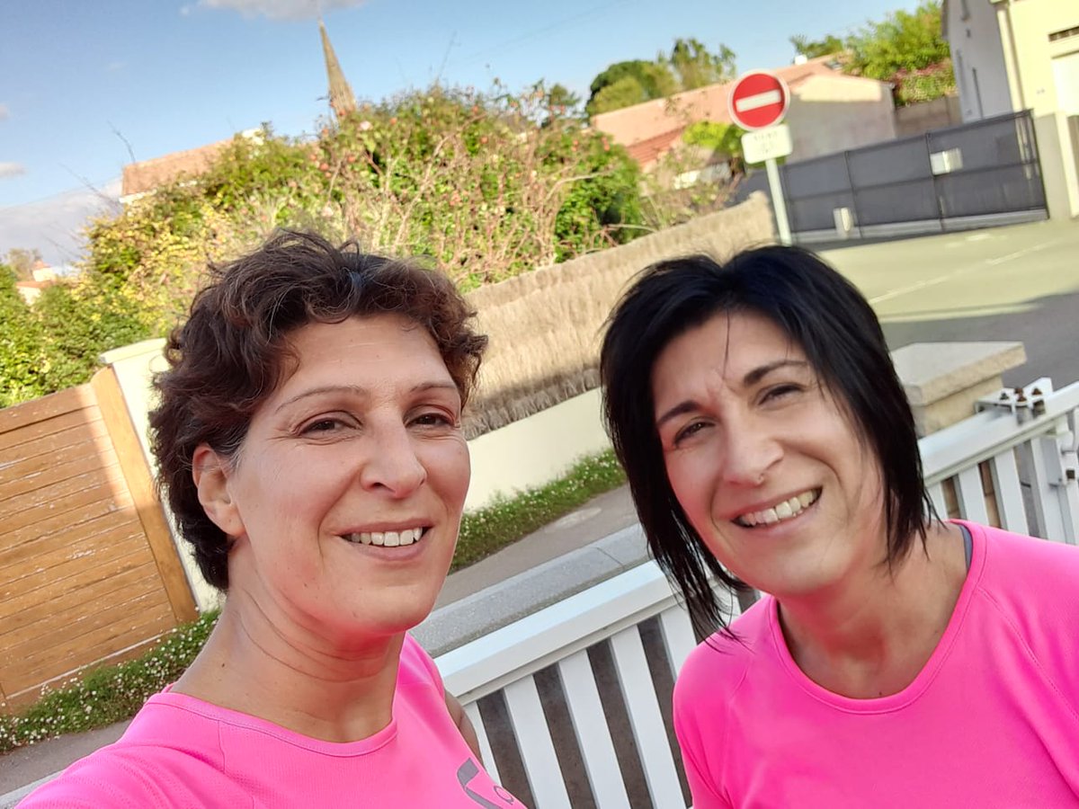 Ravie d'avoir fait #lajosephine avec soeurette ! 
#OctobreRose2020 #luttecontrelecancerdusein