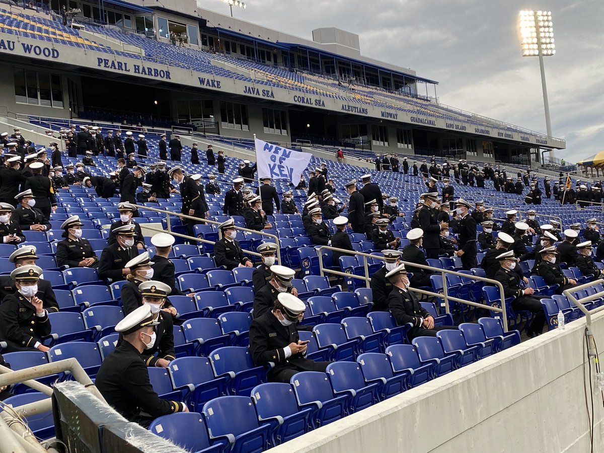 NavyAthletics's tweet photo. Welcome back Midshipmen! #GoNavy https://t.co/1qb7dNviI1