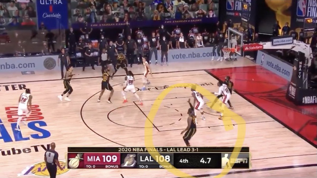 Twelvy2k's tweet photo. LeBron drives. Gets quintuple teamed at the rim. Kicks to Danny, he bricks. Morris catches board. Doesn’t give it back to Danny naked. See’s AD doubled and turns it over trying to get it to him while LeBron is heading to the wing calling for ball. But you right, that’s on Bron 🤦🏽‍♂️ https://t.co/MHHRVWZYDp