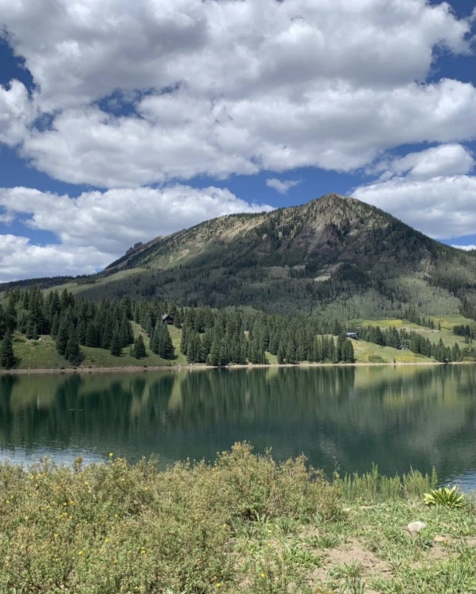 KimKardashian's tweet photo. Colorado Adventures ⛰🚲 https://t.co/q9bXZAwkrH