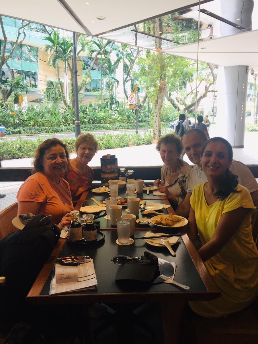 FindMyGuides's tweet photo. 🍲😋 Oh Singapore we love your mouth watering food! Fancy trying the tastiest flavors of Singapore in a delicious mix of Malaysian, Chinese, and Indian cuisine ? 

Book now and Travel later to enjoy a 10% discount ! 🎉🍱🍲🍜✈️🇸🇬 #foodtour #Foodies #singaporefood #streetfood #trip https://t.co/Qs3Y0KkZ2i