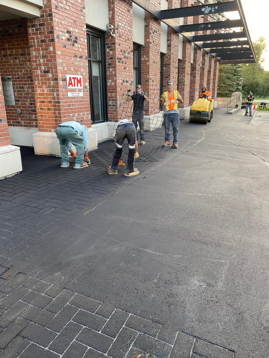 turfplusca's tweet image. Brand new stamped asphalt walk at Guelphs Arbour Medical on Stone rd #arbourfamilymedical #Guelph #Stampedasphalt #turfplusinc