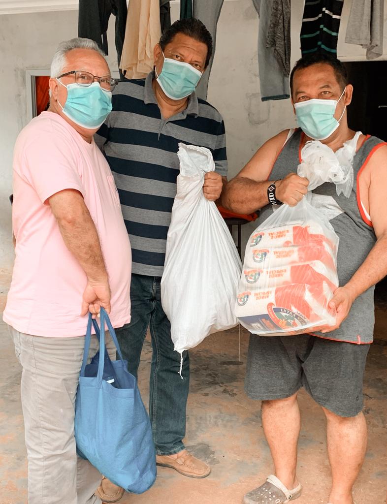 BlandonJose's tweet photo. La pandemia está lejos de terminar. En el Panameñismo, estamos activados, ayudando a los que más necesitan, donando mascarillas y alimentos, en la medida de nuestras posibilidades. Gracias a la @JuvePanamenista que ha estado dispuesta a colaborar a lo largo de todo el país. https://t.co/lYWe27o6Jp