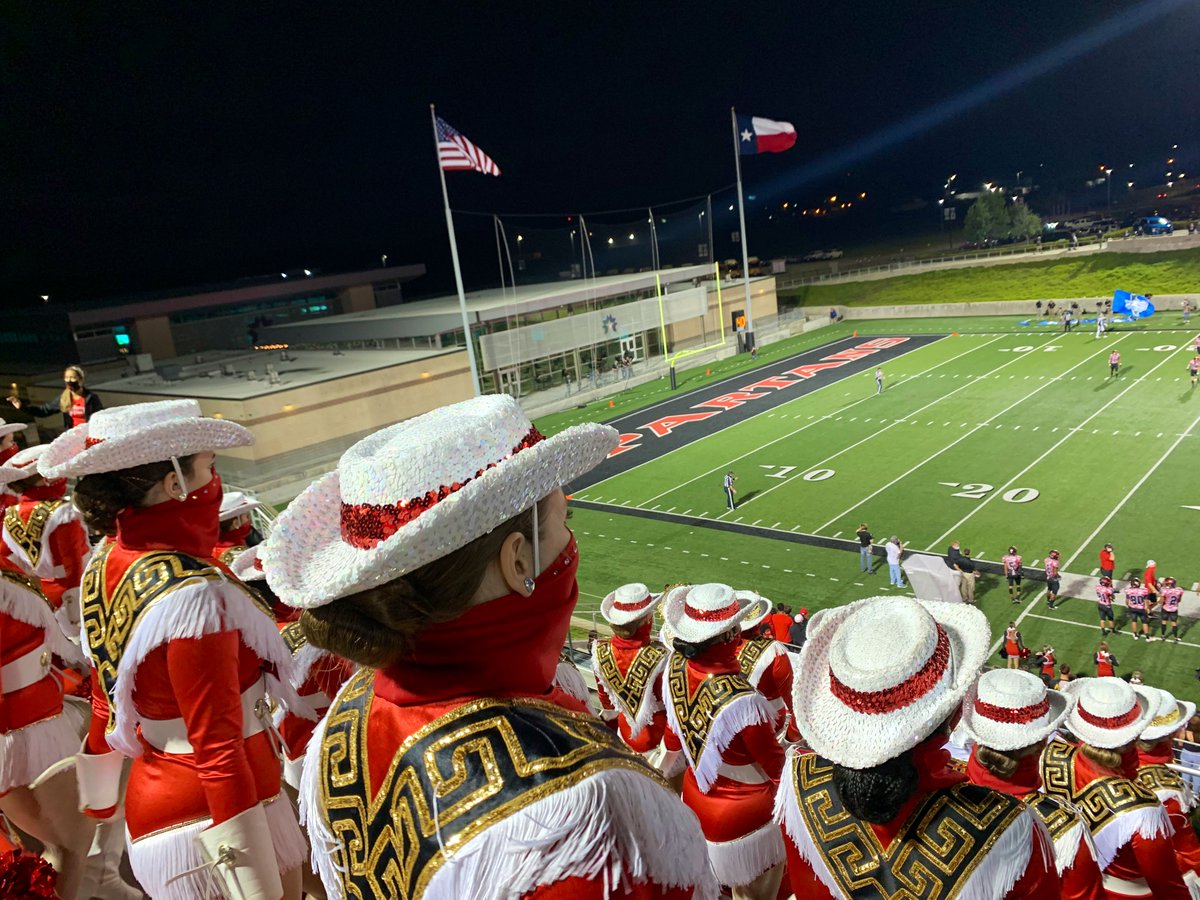 PHSGOLDENGRACES's tweet photo. We love cheering on our Spartans from the stands!! ♥️⭐️🏈 https://t.co/4dQ0FU8dt1