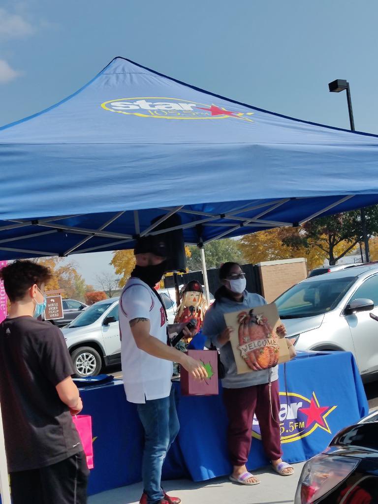 Jason Corn (@therealcorn4all) on Twitter photo Making Magenta magic happen. They come in to upgrade their device and leave with a smile on their face and a prize from Star 105.5. <a href="/tarab22/">tarab22</a> <a href="/AngelGomez143/">Angel Gomez</a> <a href="/vsamples25/">Vicki Samples</a> <a href="/RJGomezIII/">Rafael J. Gómez lll</a> <a href="/richgarwood/">Rich Garwood</a> #Midwestthing #FirstandFast Making Magenta magic happen. They come in to upgrade their device and leave with a smile on their face and a prize from Star 105.5. <a href="/tarab22/">tarab22</a> <a href="/AngelGomez143/">Angel Gomez</a> <a href="/vsamples25/">Vicki Samples</a> <a href="/RJGomezIII/">Rafael J. Gómez lll</a> <a href="/richgarwood/">Rich Garwood</a> #Midwestthing #FirstandFast