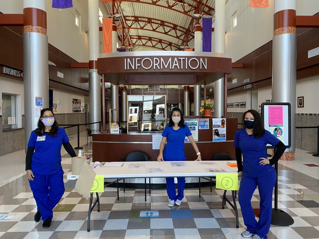 nursePerez_LVES's tweet photo. Eastlake Immunization clinic was a total success @akgonzaRN_HHES #TeamSISD #SISDnurses #Eastlakefeederpatternnurses https://t.co/8XodKbEXu3