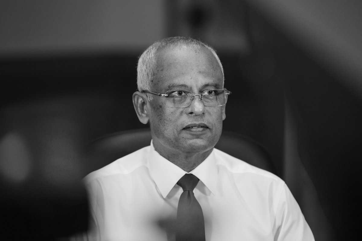 The President's Office (@presidencymv) on Twitter photo The road to addressing mental wellbeing begins with the care and support of the whole community - President <a href="/ibusolih/">Ibrahim Mohamed Solih</a>
presidency.gov.mv/Press/Article/… The road to addressing mental wellbeing begins with the care and support of the whole community - President <a href="/ibusolih/">Ibrahim Mohamed Solih</a>
presidency.gov.mv/Press/Article/…
