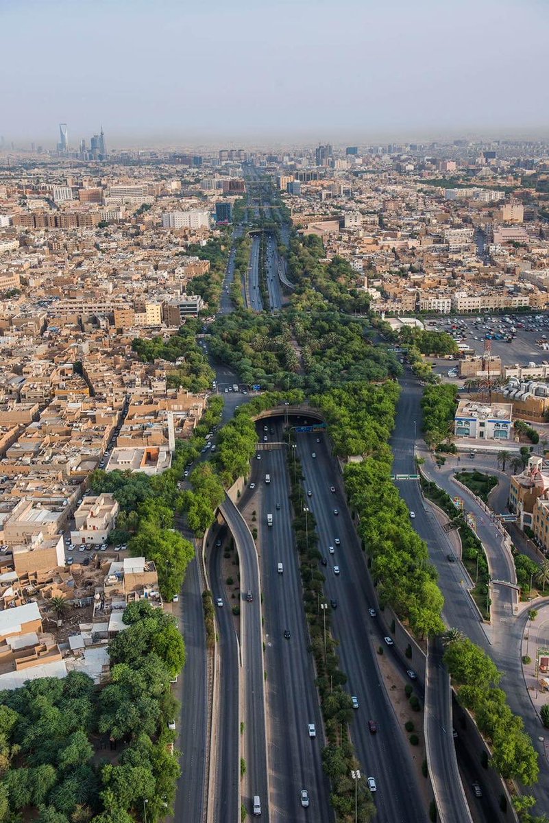 Badermasaker's tweet photo. #لنجعلها_خضراء
بعزيمة، كما بنى أجدادنا المكان وحدوده..
وليستمر في أرضنا.. نماء اليوم والغد والأبد https://t.co/QEdkZIFzFL