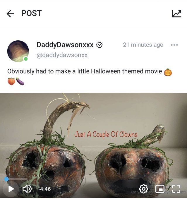 Clowning around 🎃🤡   https://t.co/yw7RfINdzG https://t.co/2Oz4YISXAi<a href="/tag/sharkmelon"class="tags"><span>#sharkmelon</span></a>