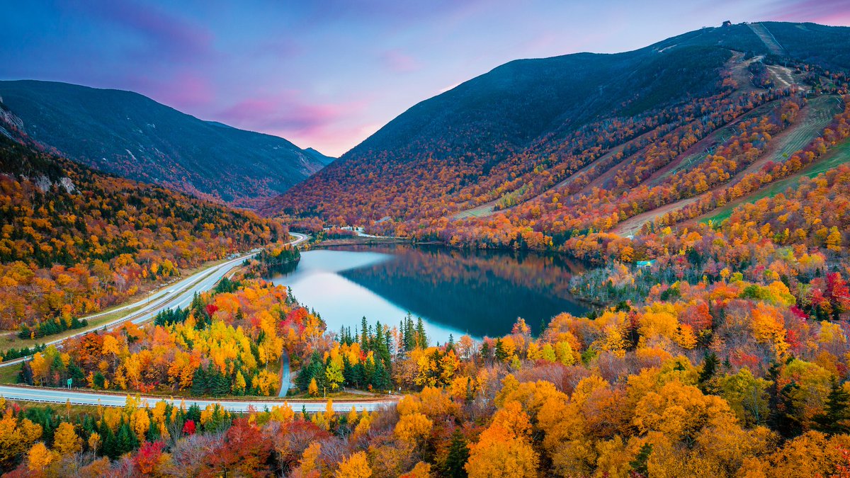 DJGARYNH's tweet photo. Beautiful and Bright Autumn Colors in Franconia Notch White Mountains New Hampshire...
So pretty...😍 https://t.co/gFPAUzCG5c