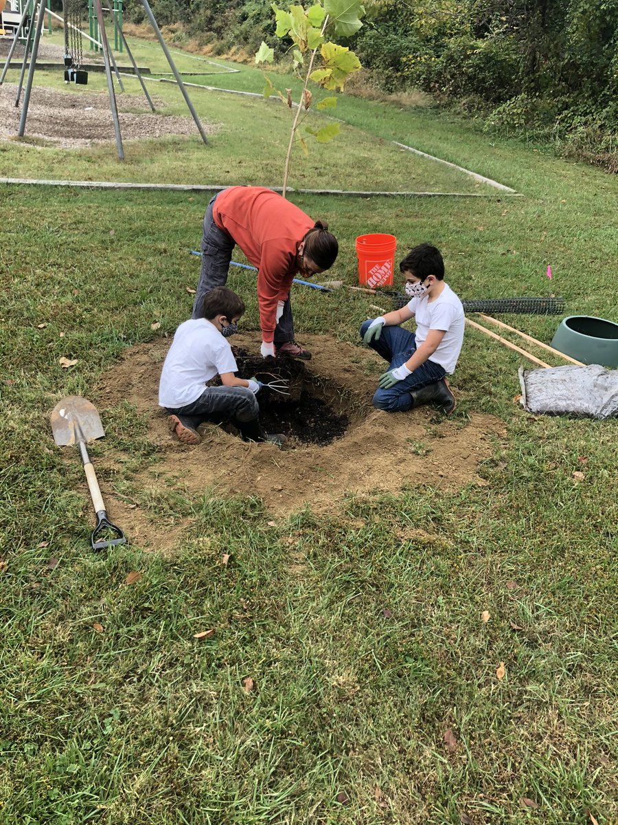 Lori Widney tweet media