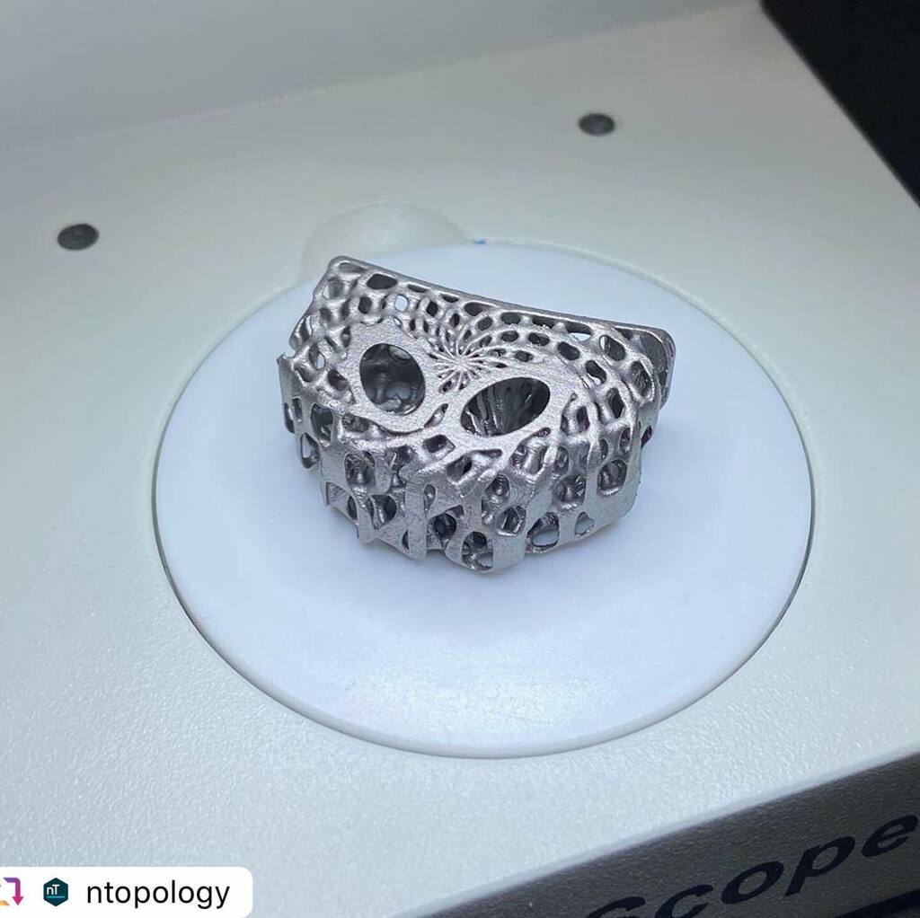3dheals's tweet photo. #Repost @ntopology
.
Orthopedic Implant design by @tangible.solutions in nTop Platform with conformally mapped structure with no disconnected struts in a challenging volume. Hats of to Matt Shomper for his implicit math/magic.
.
#ntopology #generativedesign #geadditive #sp… https://t.co/JbRG51h3eu