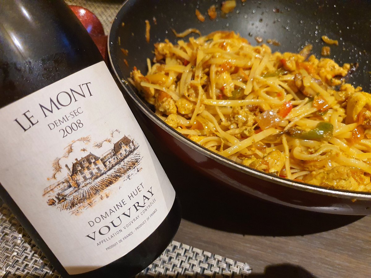 JohnnyVdk's tweet image. Perfect match. #huet