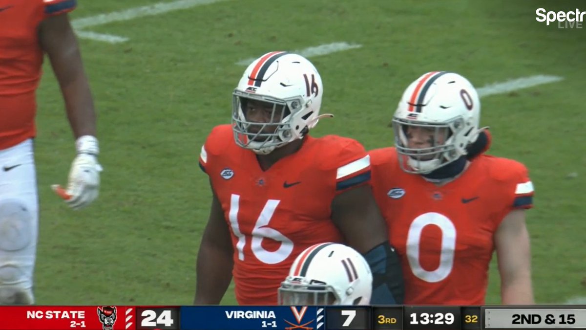 NC State-UVA turned into an upset good uni battle. The Wolfpack have a really cool number font, btw. UVA's orange is always delightful, but I am like, itching for a thin number outline everytime I see their jersey. Love the grey face mask being consistent across helmets tbh