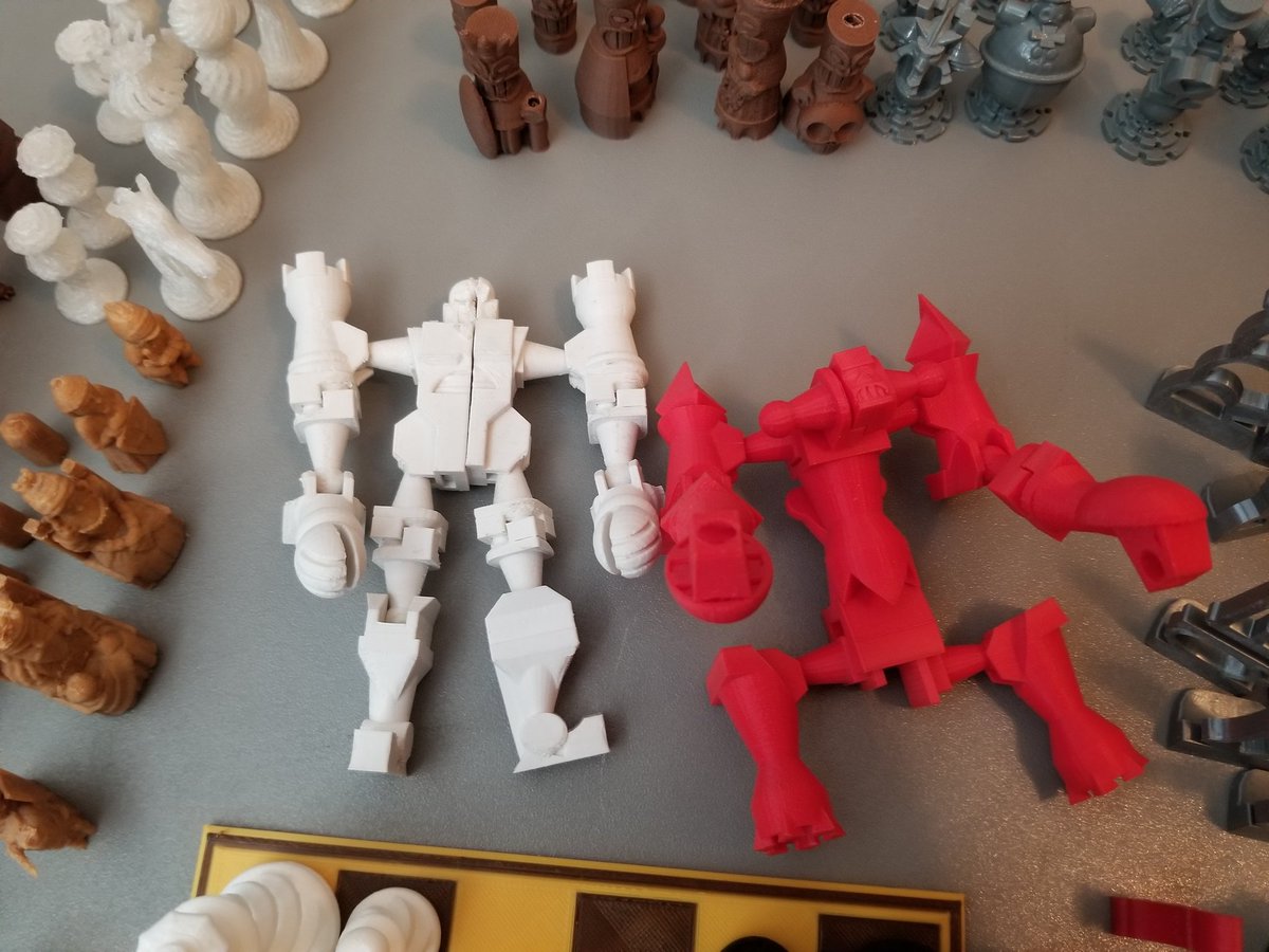 3DPProfessor's tweet photo. Had to miss my #VRRF2020 presentation. Wanted to show off my 3d printed Chess collection and, of course, printabloks. https://t.co/Py0W5R9Or4