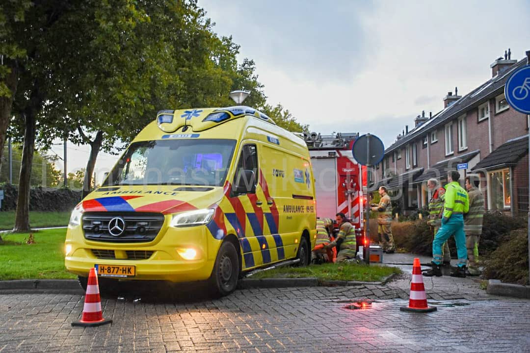 Nodig hebben Land Bibliografie Melding ambulance Houten - Oozo.nl