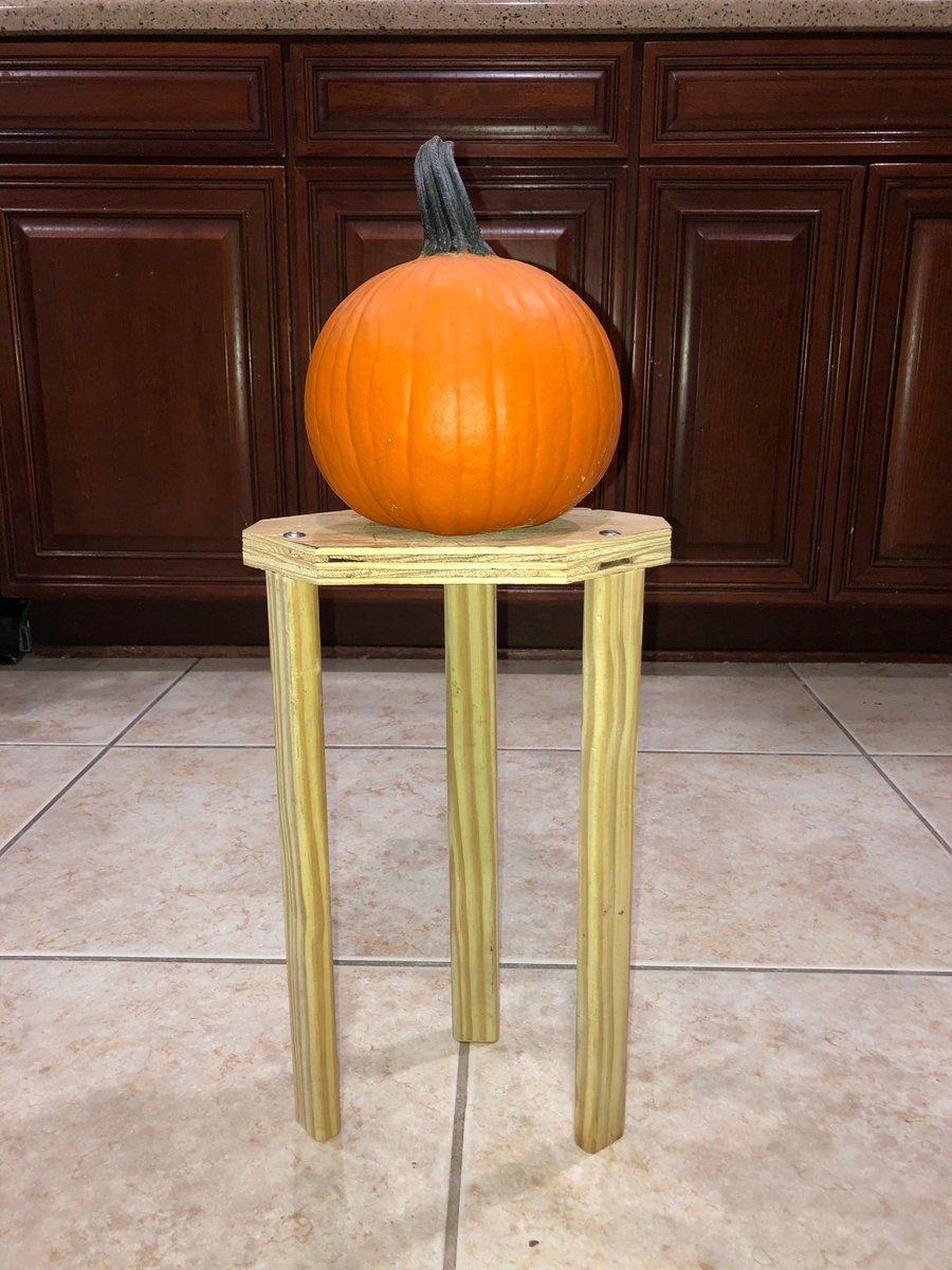 oce_stem's tweet photo. Check out this amazing creation from the asynchronous choice "Goebbert’s Farm is getting ready for pumpkin season. They are putting a display together of different  pumpkins and are need of stands to display special ones.  Engineer a stand to display a small pumpkin." https://t.co/nKaZZeY1tZ