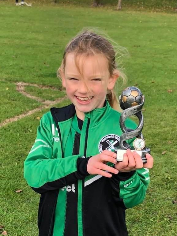 First club goal today for Charlotte from our U10 girls whilst playing for our U9 boys. Great example of a late developer who never gives up trying to improve. Well done Charlotte 👏⚽️