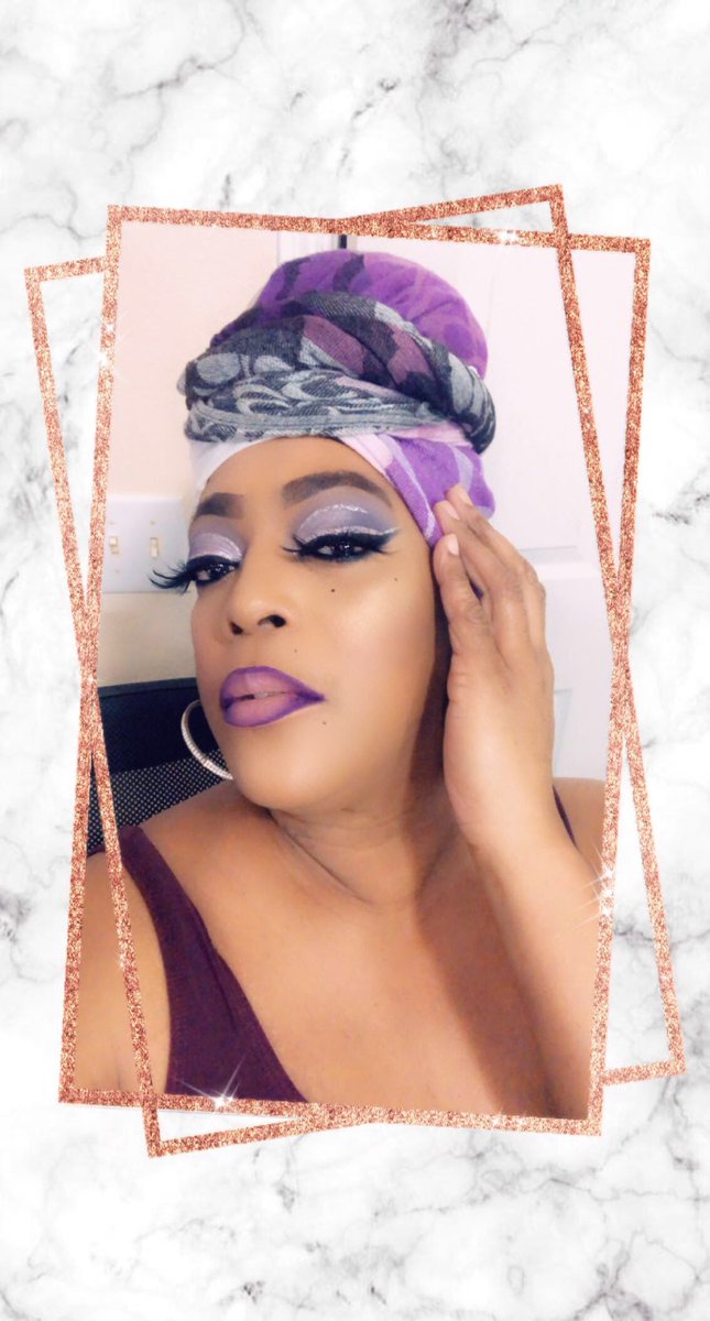 GailSherman_'s tweet photo. Today’s look 2 mattes 1 shimmer and a glitter liner #thebrushwhisperer #blendarella #killem https://t.co/qhmkhEyGoO