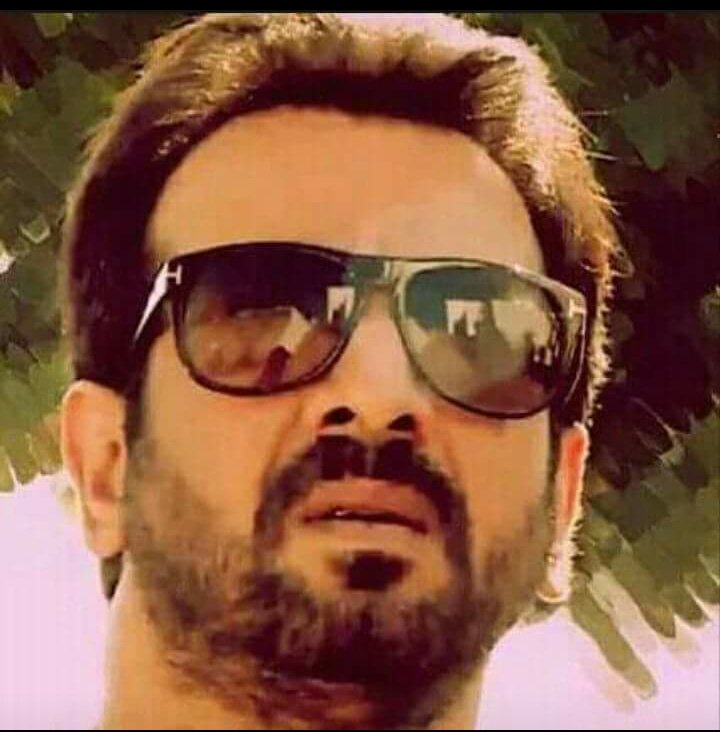 tandralahiry123's tweet photo. An Actor who oozes charisma &amp;
Energy 4ever....Superstar
@RonitBoseRoy.@RonitBoseRoy
#HappyBirthdayRonitRoy
======
#11min left
===========
❤❤❤❤❤❤❤❤❤❤ https://t.co/5JcGkJ1QzY
