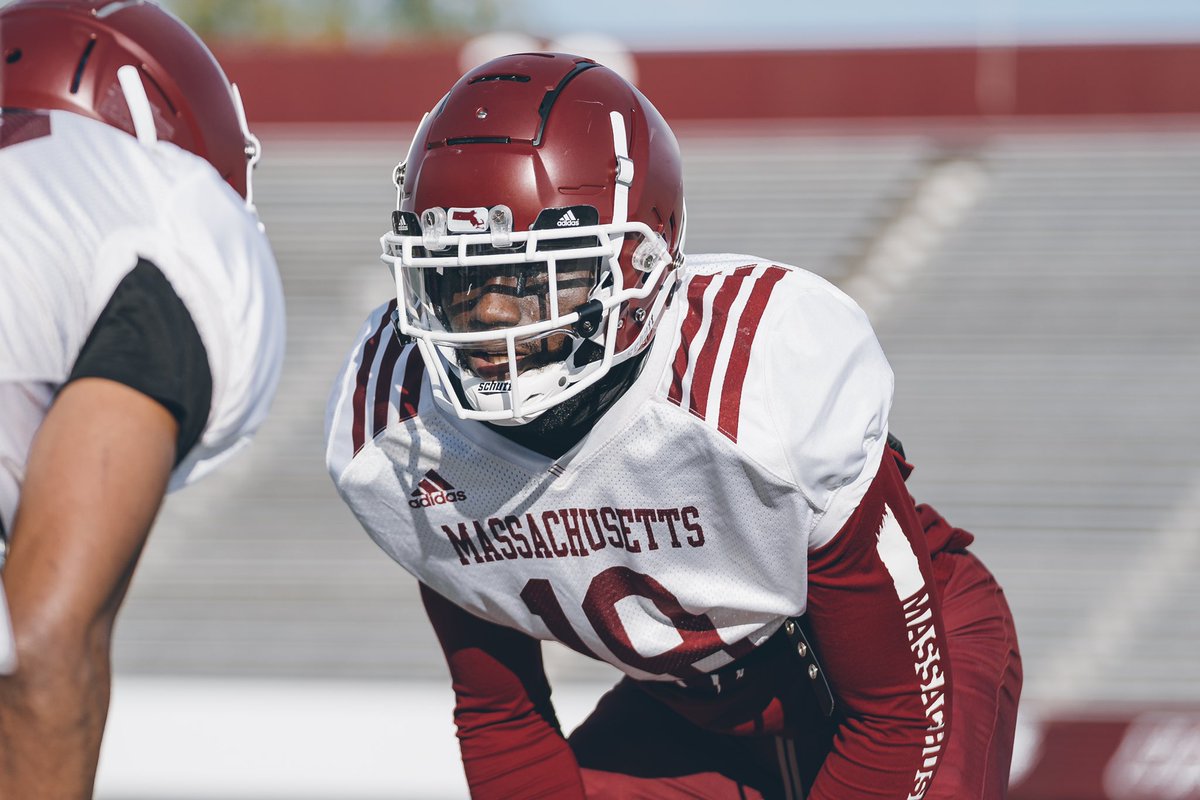 UMassFootball's tweet photo. One day closer. 

#Flagship 🚩 https://t.co/Fi98Xex0wf